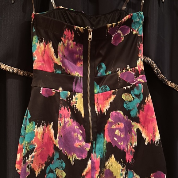 Colorful strapless dress - Picture 3 of 4